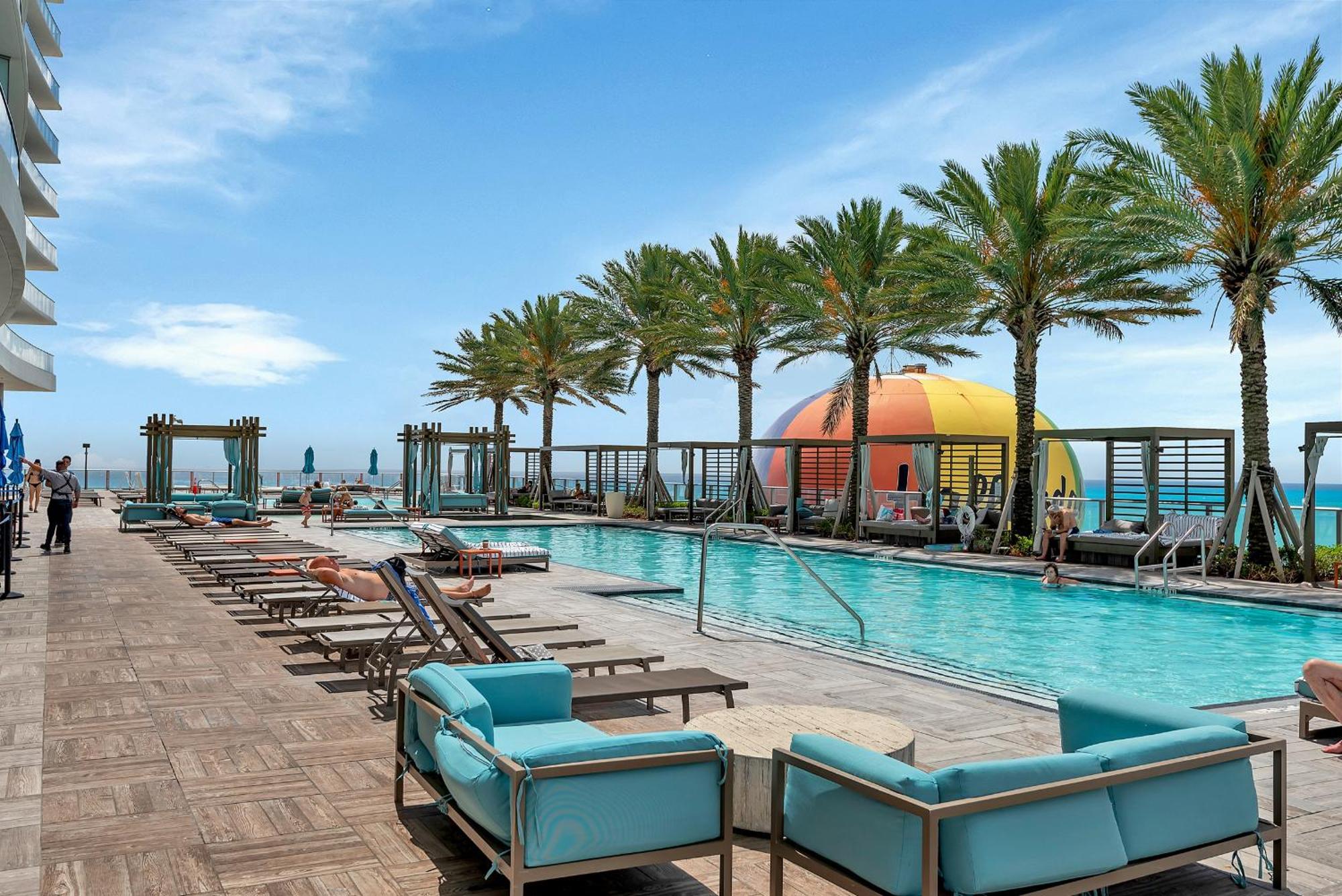 203-1Br/1Ba At The Beach Gem! Lux Amenities! Hollywood Esterno foto
