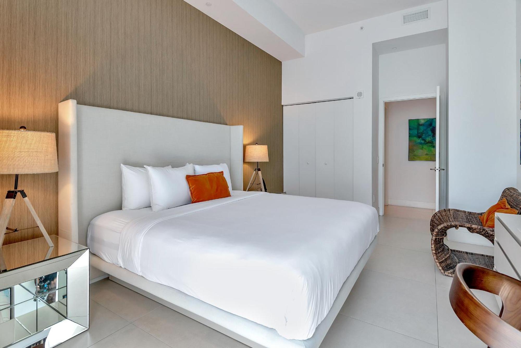 203-1Br/1Ba At The Beach Gem! Lux Amenities! Hollywood Esterno foto