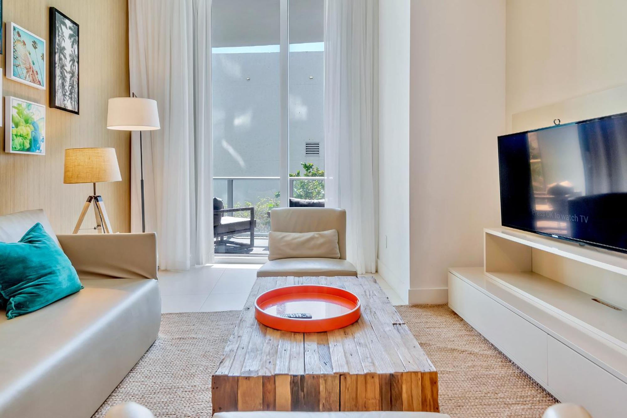 203-1Br/1Ba At The Beach Gem! Lux Amenities! Hollywood Esterno foto
