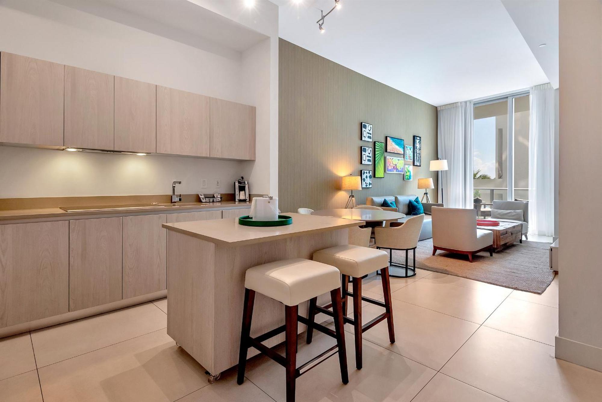 203-1Br/1Ba At The Beach Gem! Lux Amenities! Hollywood Esterno foto
